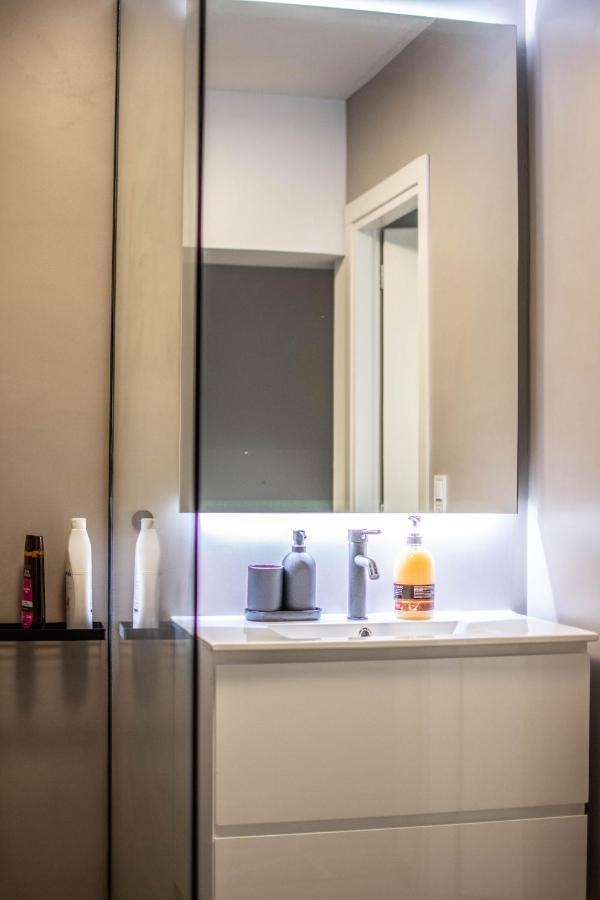 Apartamento Aris In Kolonaki Atenas Exterior foto
