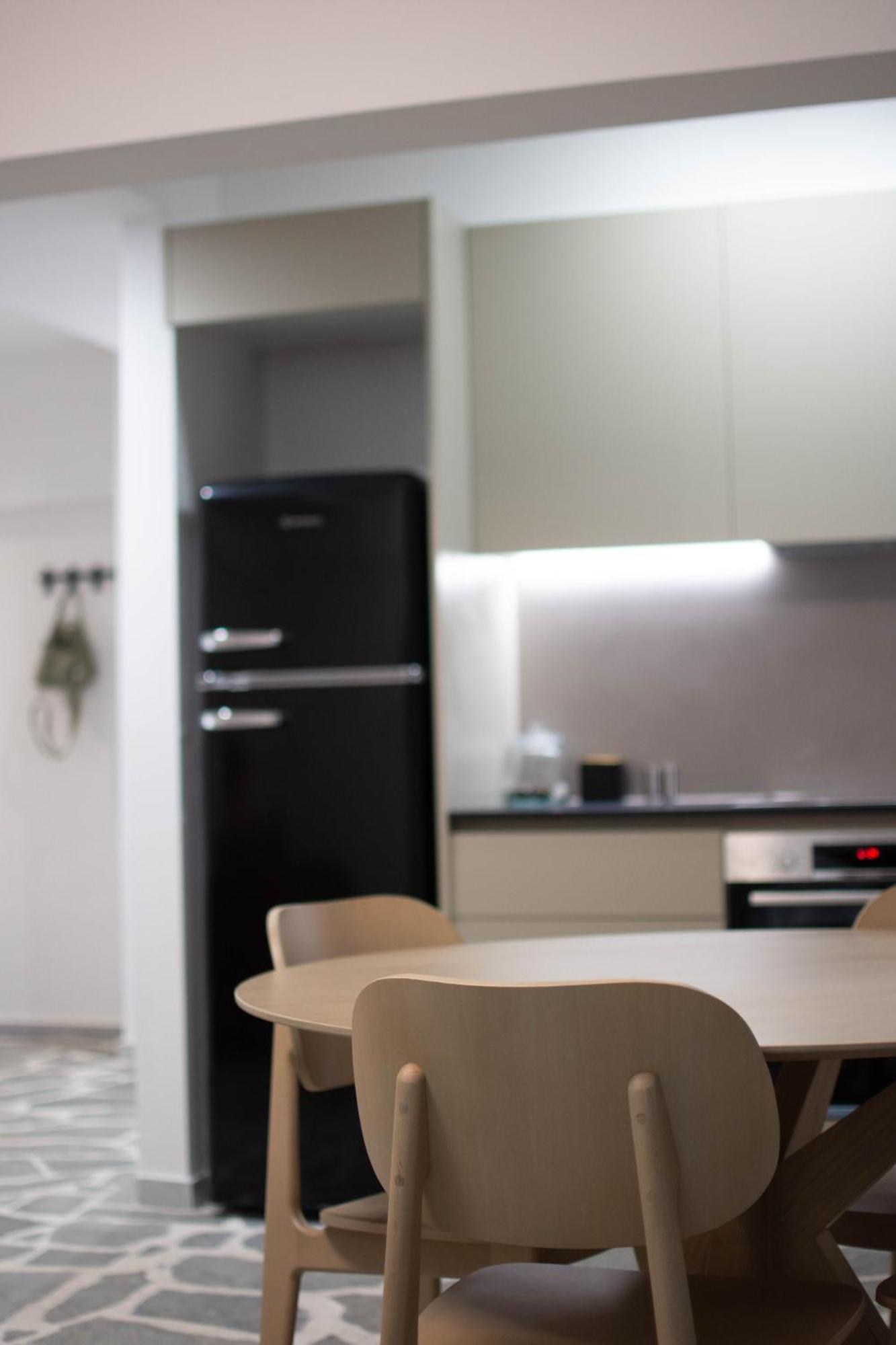 Apartamento Aris In Kolonaki Atenas Exterior foto